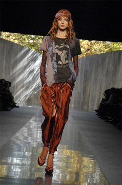 Illustration for article titled McQueen, Chloe, Galliano, Nina Ricci: The Critics Speak